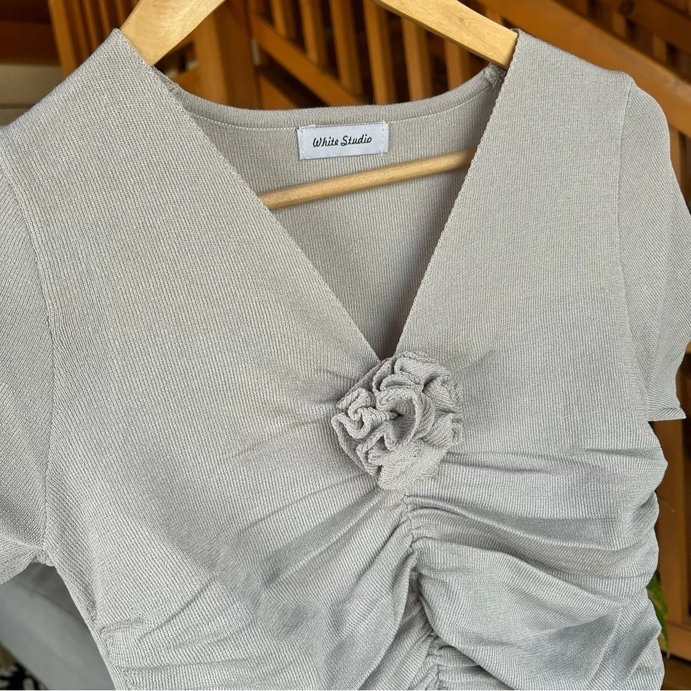 Gray Ruched Top - Picture 4 of 6